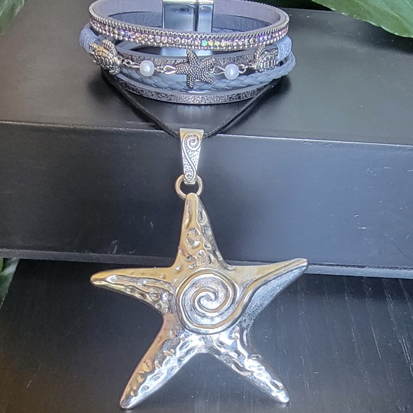 STARFISH Choker and bracelet. NWT* - Picture 1 of 5